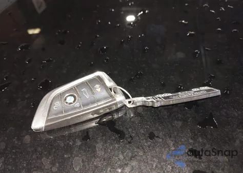 2016 BMW 750I xDrive z USA, uszkodzony, nr VIN WBA7F2C5XGG418385